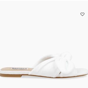 Badgley Mischka White Bow Slippers